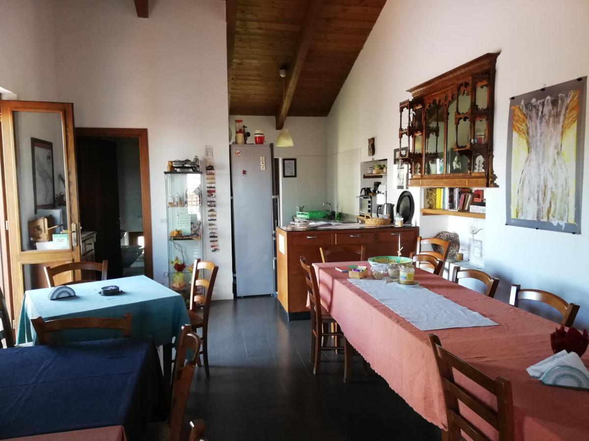 パエストゥム Casa Del Geco Bed & Breakfast エクステリア 写真